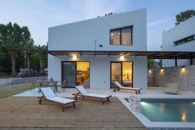 Seascape Villas Vassiliki - Beachfront Villas Extérieur photo