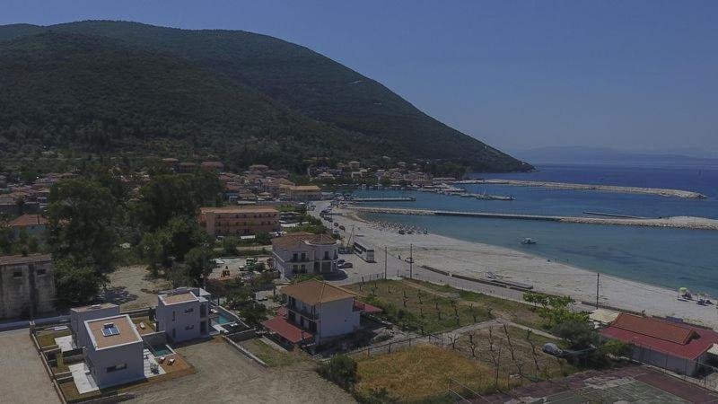 Seascape Villas Vassiliki - Beachfront Villas Extérieur photo