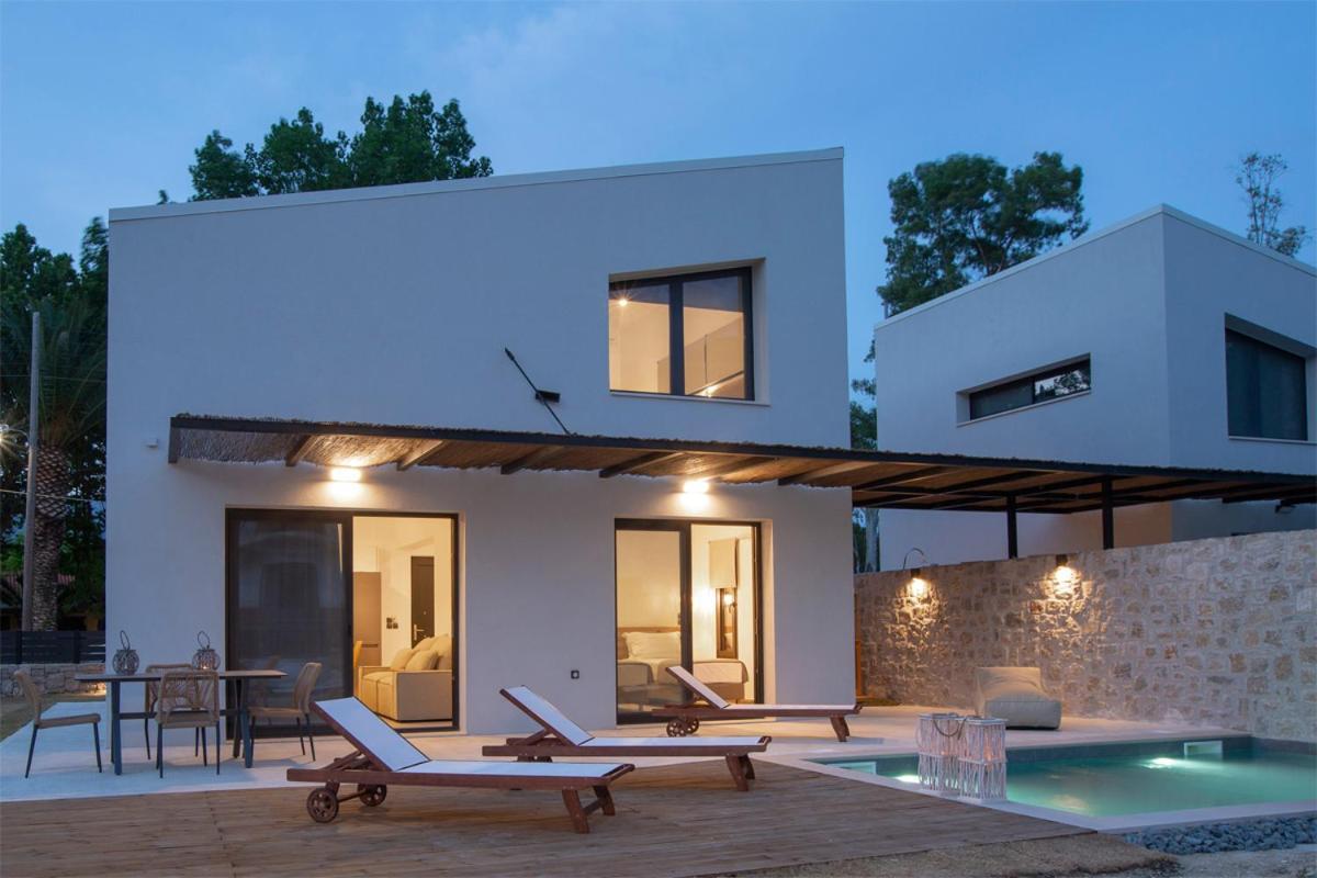 Seascape Villas Vassiliki - Beachfront Villas Extérieur photo