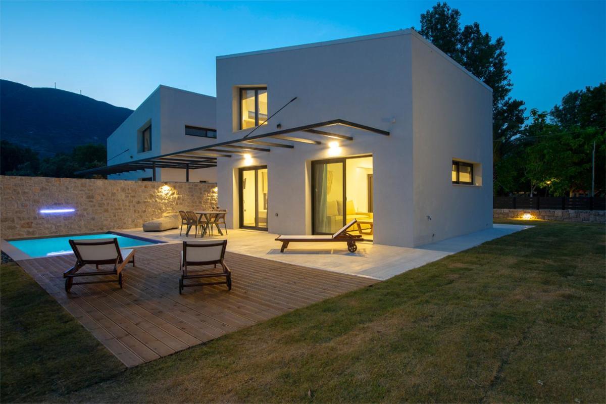 Seascape Villas Vassiliki - Beachfront Villas Extérieur photo