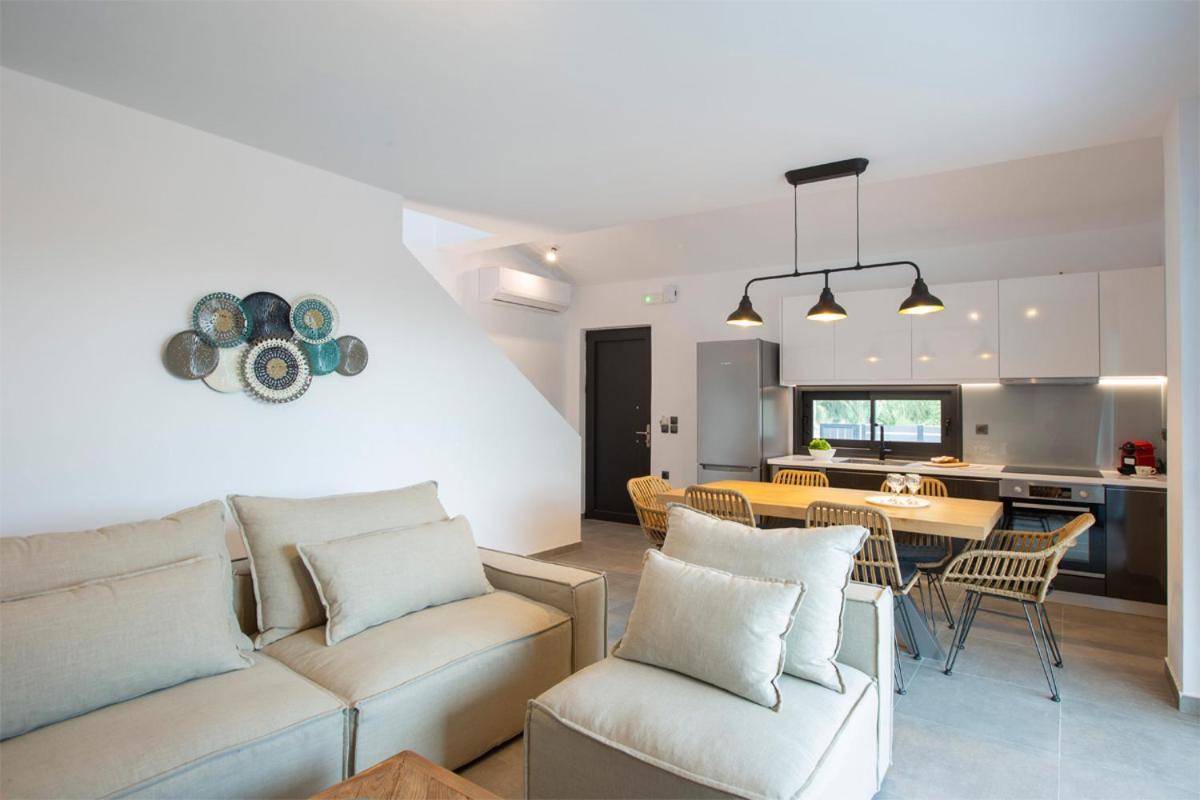 Seascape Villas Vassiliki - Beachfront Villas Extérieur photo
